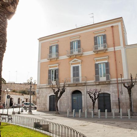 Albergo Lucy Trani Esterno foto