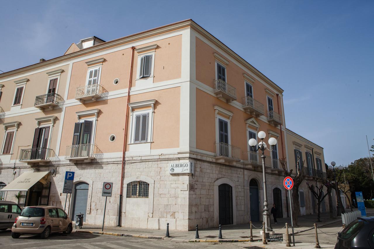 Albergo Lucy Trani Esterno foto