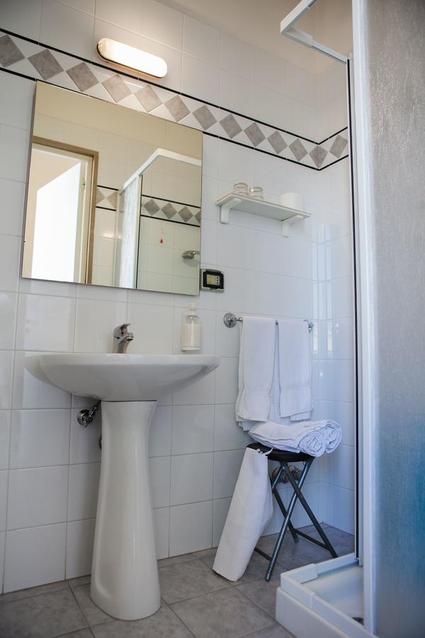 Albergo Lucy Trani Camera foto