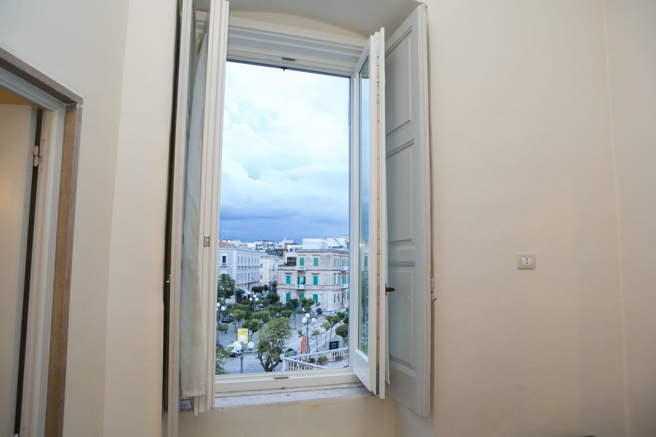 Albergo Lucy Trani Esterno foto