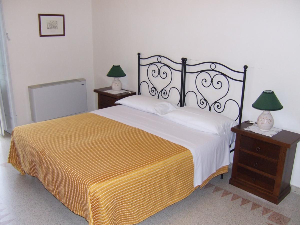 Albergo Lucy Trani Camera foto